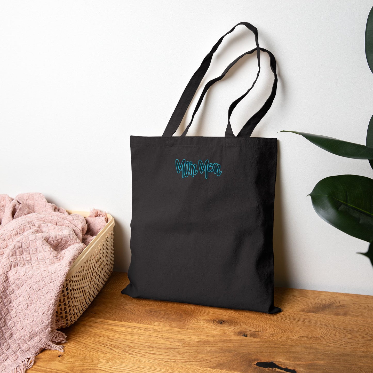 Main Mom Tote